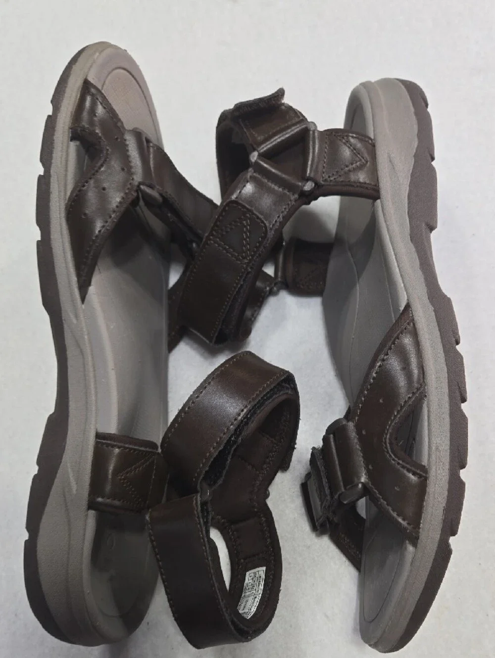 Vionic Canoe Leo Backstrap Sandal in Brown Leather